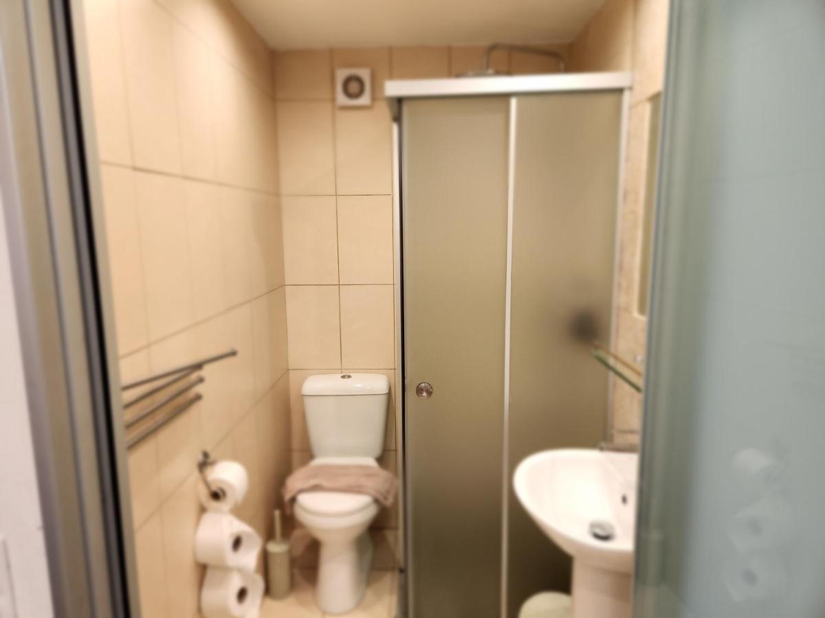 Lindos Boutique - Adults Only Apartment Bagian luar foto