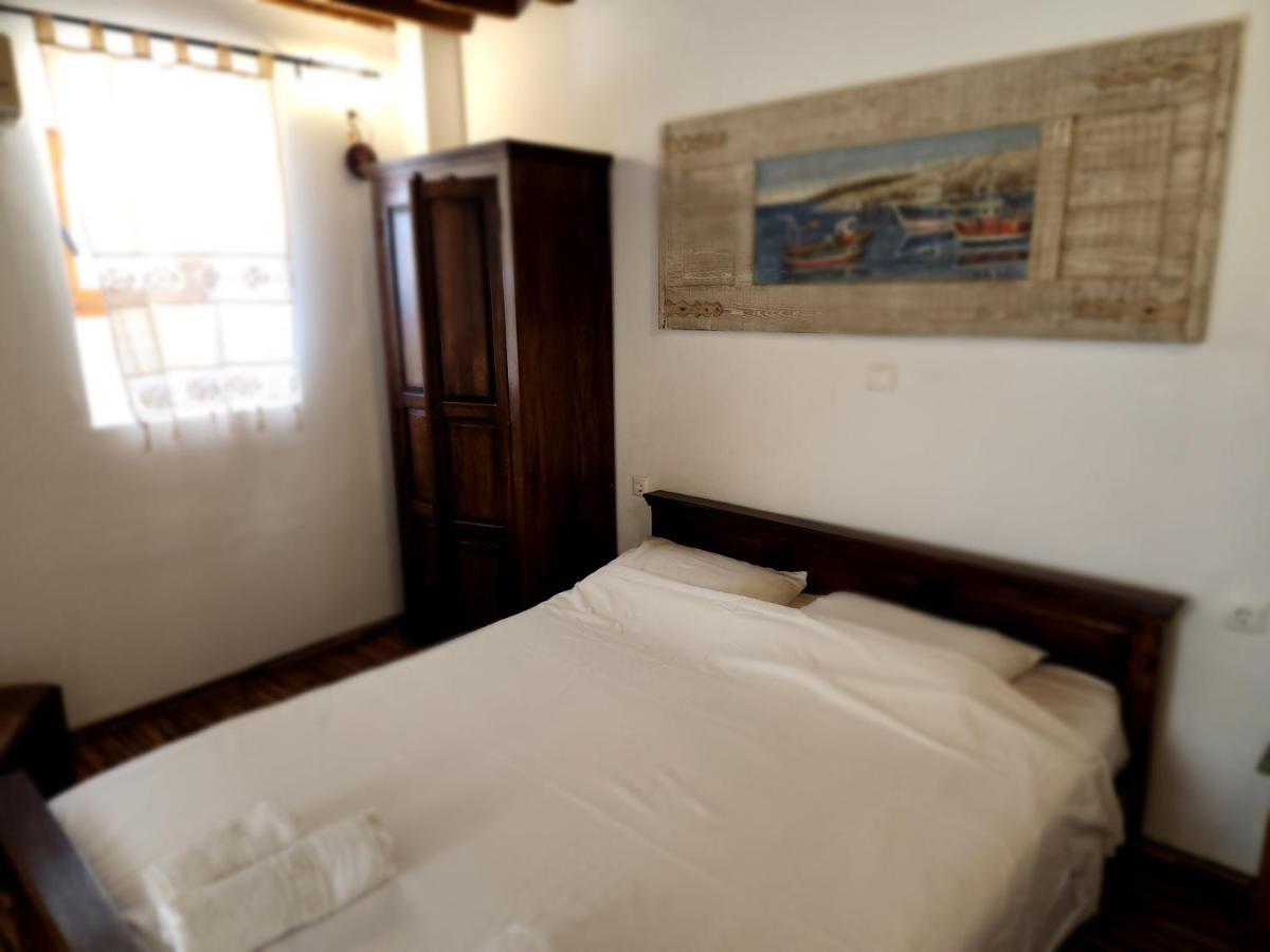 Lindos Boutique - Adults Only Apartment Bagian luar foto