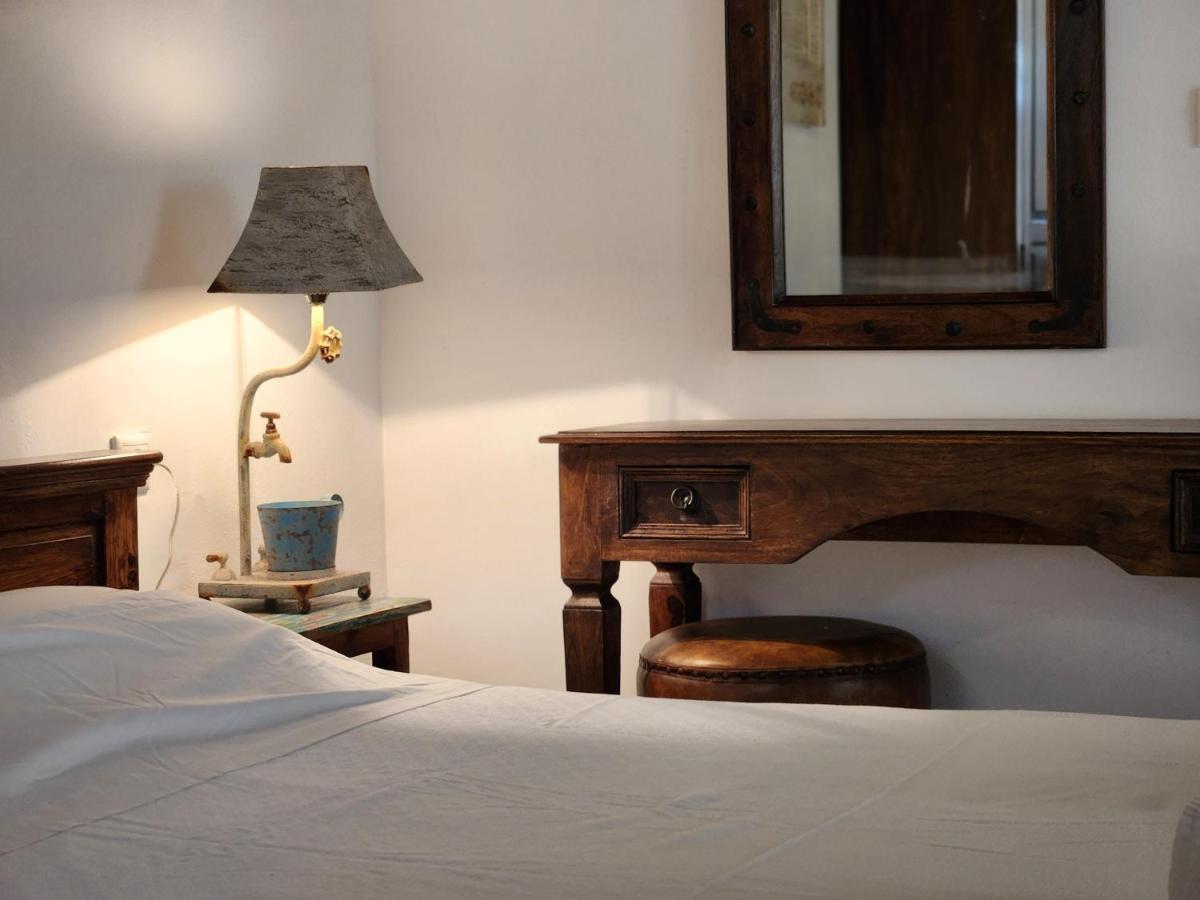 Lindos Boutique - Adults Only Apartment Bagian luar foto