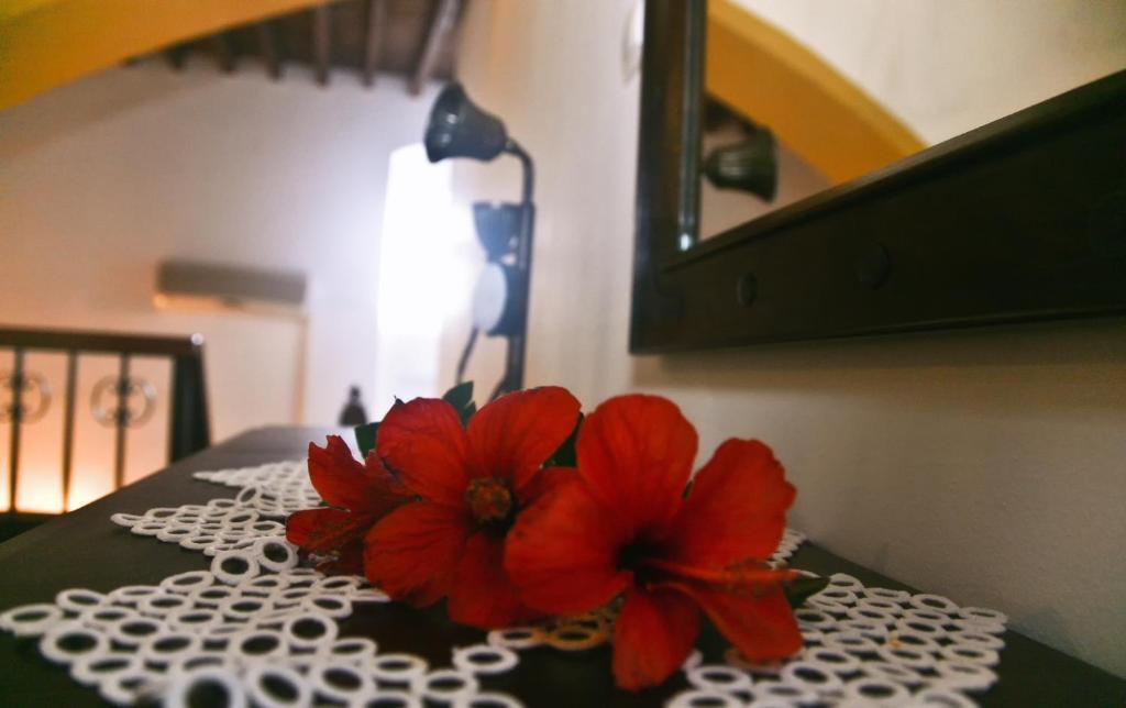 Lindos Boutique - Adults Only Apartment Bagian luar foto