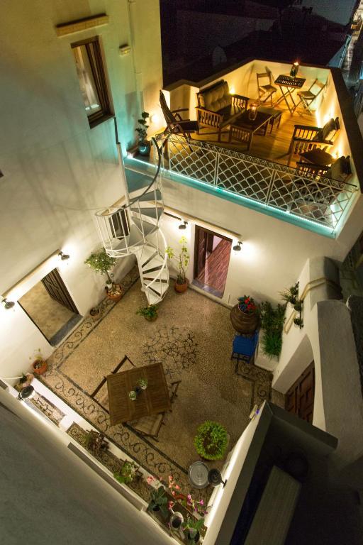 Lindos Boutique - Adults Only Apartment Bagian luar foto
