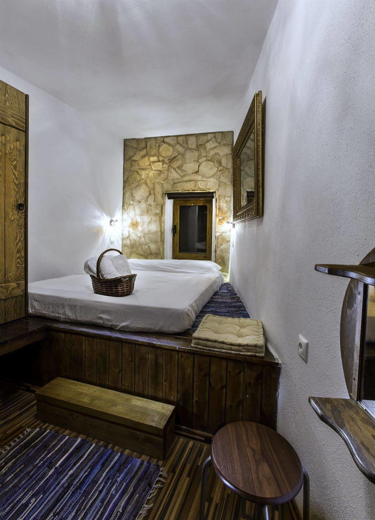 Lindos Boutique - Adults Only Apartment Bagian luar foto