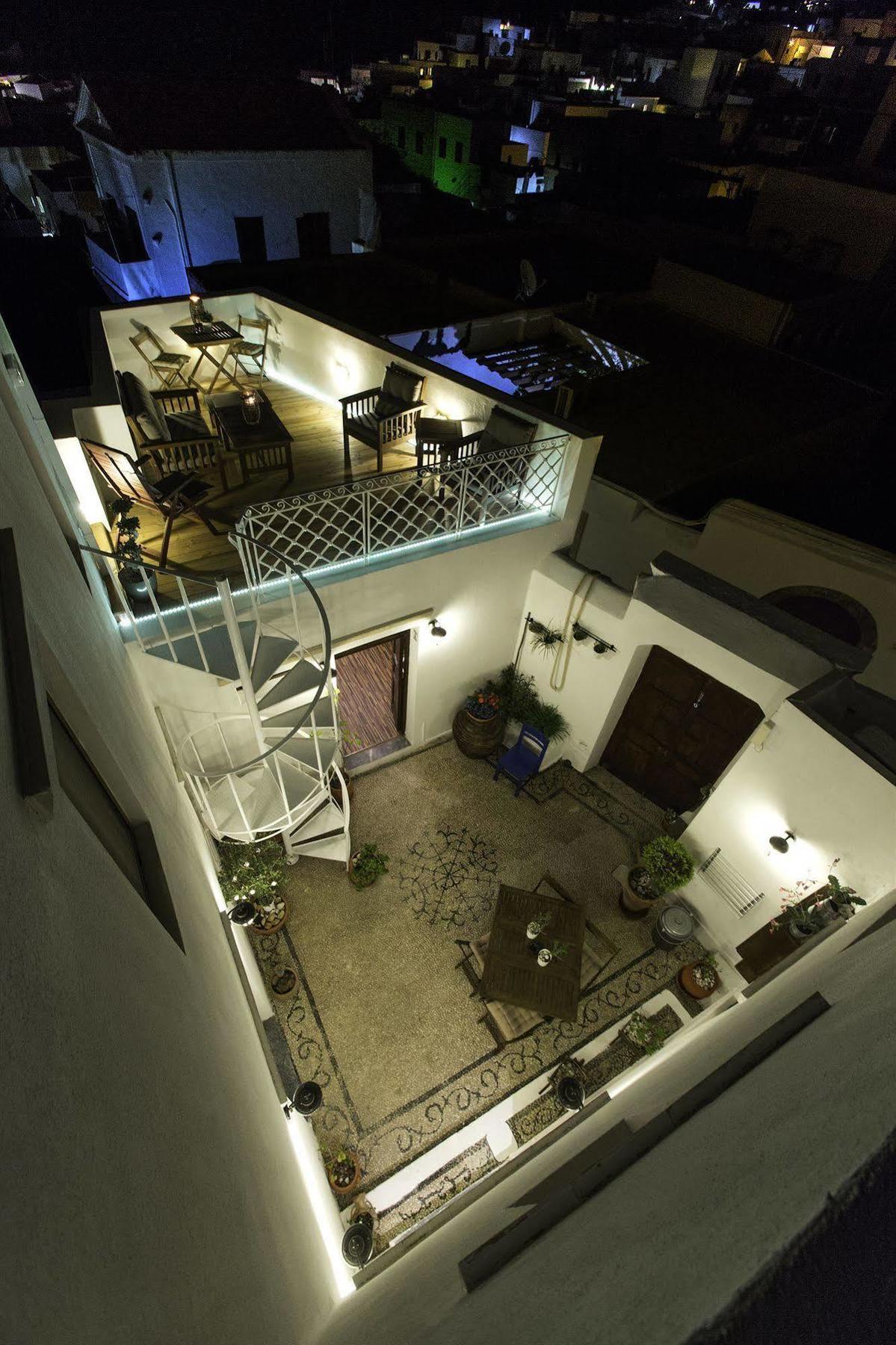 Lindos Boutique - Adults Only Apartment Bagian luar foto